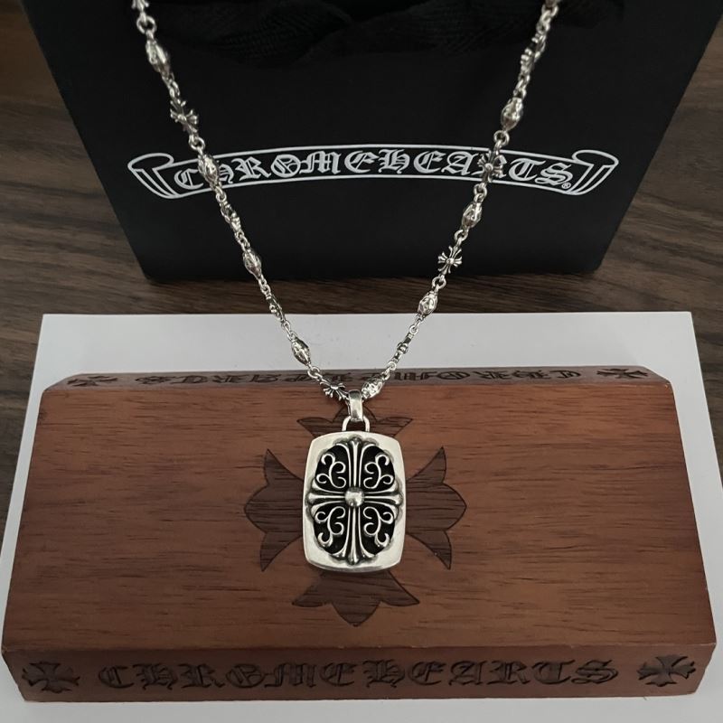 Ch**me He**ts necklaces